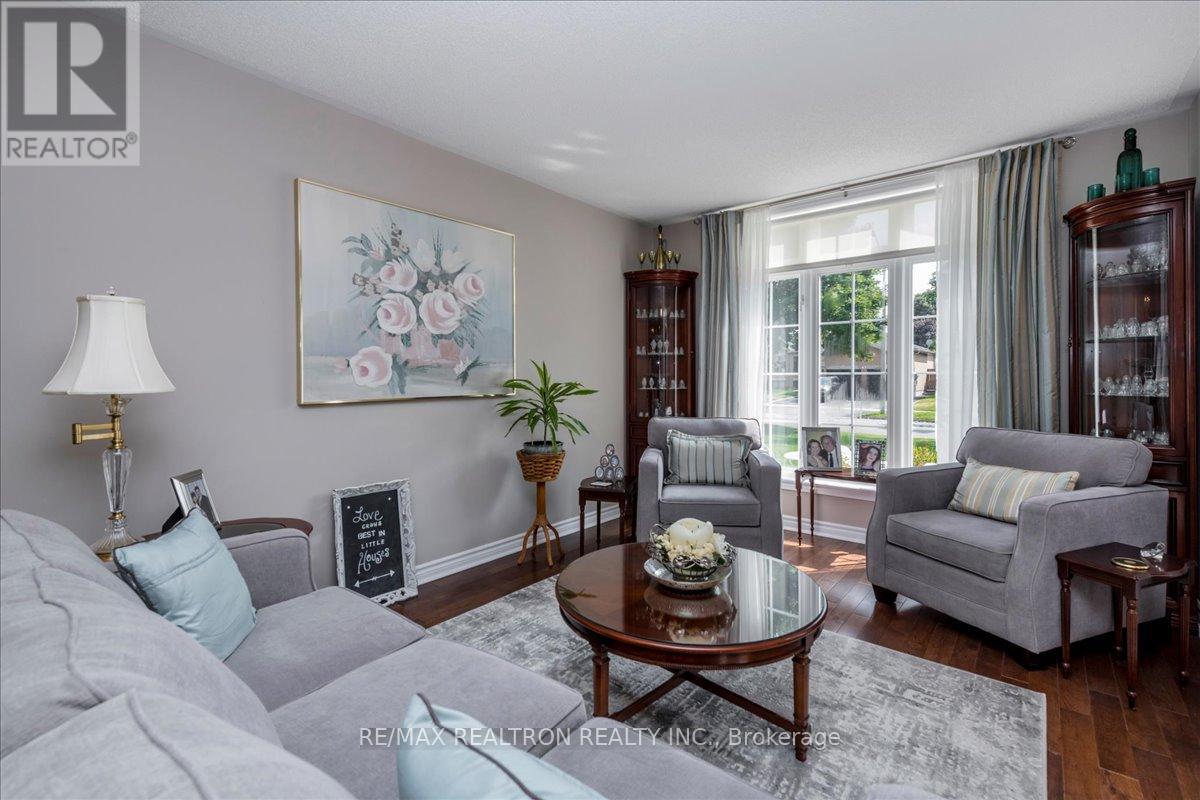 44 Columbia Road, Barrie, Ontario  L4N 8C6 - Photo 6 - S12735078