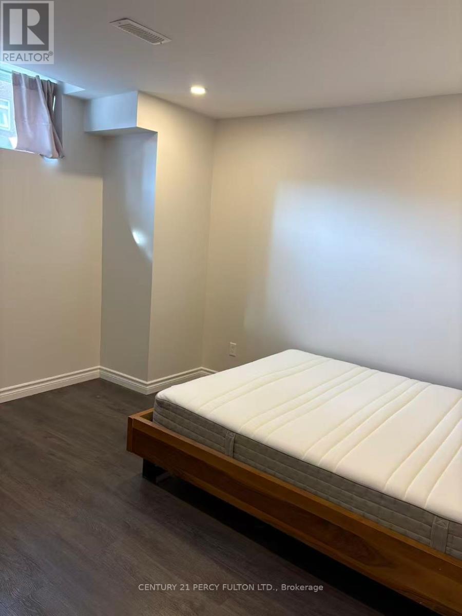 Basement - 22 Chester Street, Oakville, Ontario  L6H 6G8 - Photo 8 - W12834516