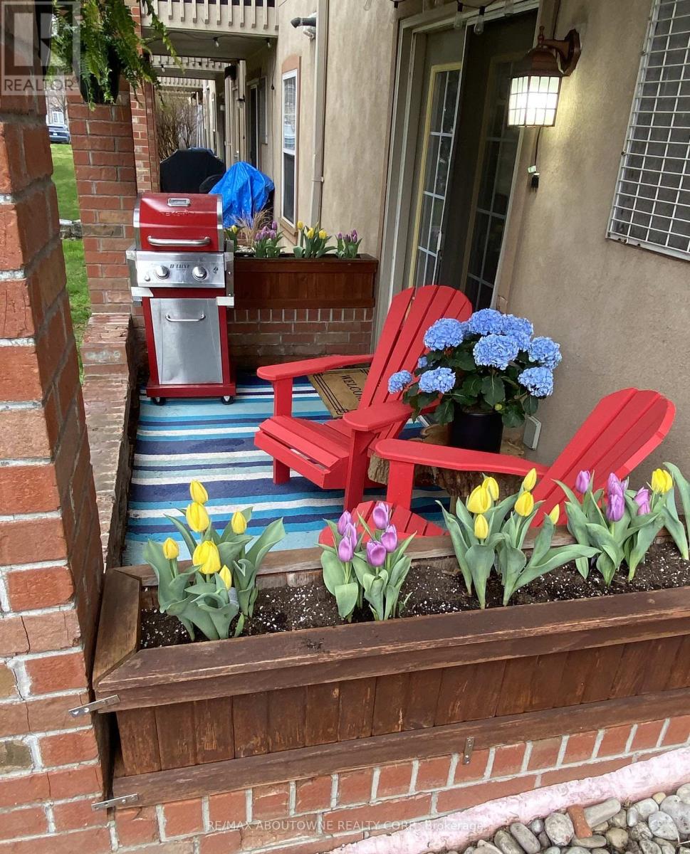 111 - 4015 Kilmer Drive, Burlington, Ontario  L7M 4M4 - Photo 30 - W12985184