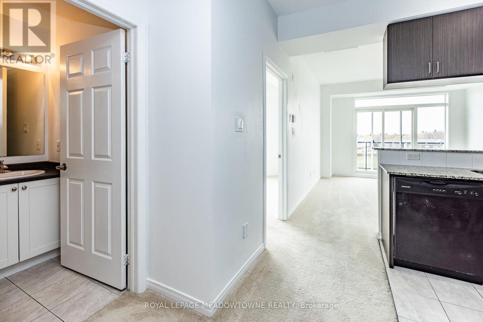 407 - 50 Sky Harbour Drive, Brampton, Ontario  L6Y 6B8 - Photo 5 - W12996988