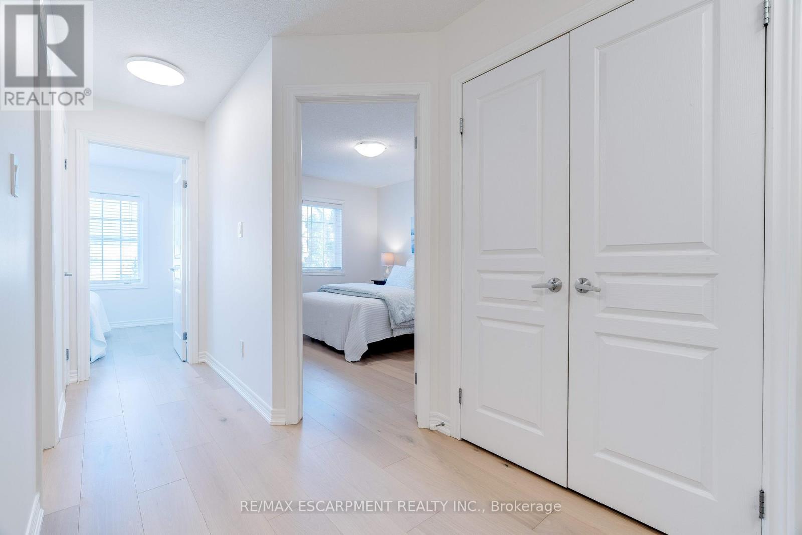 628 Garibaldi Common, Burlington, Ontario  L7L 0E2 - Photo 26 - W12997002