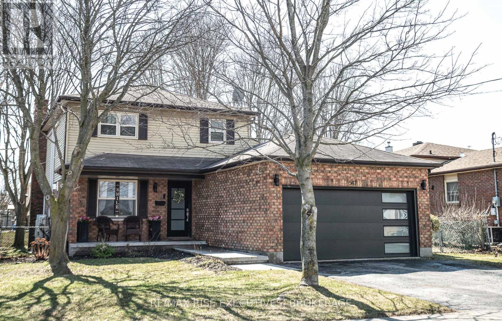 547 EWING STREET, Cobourg, Ontario