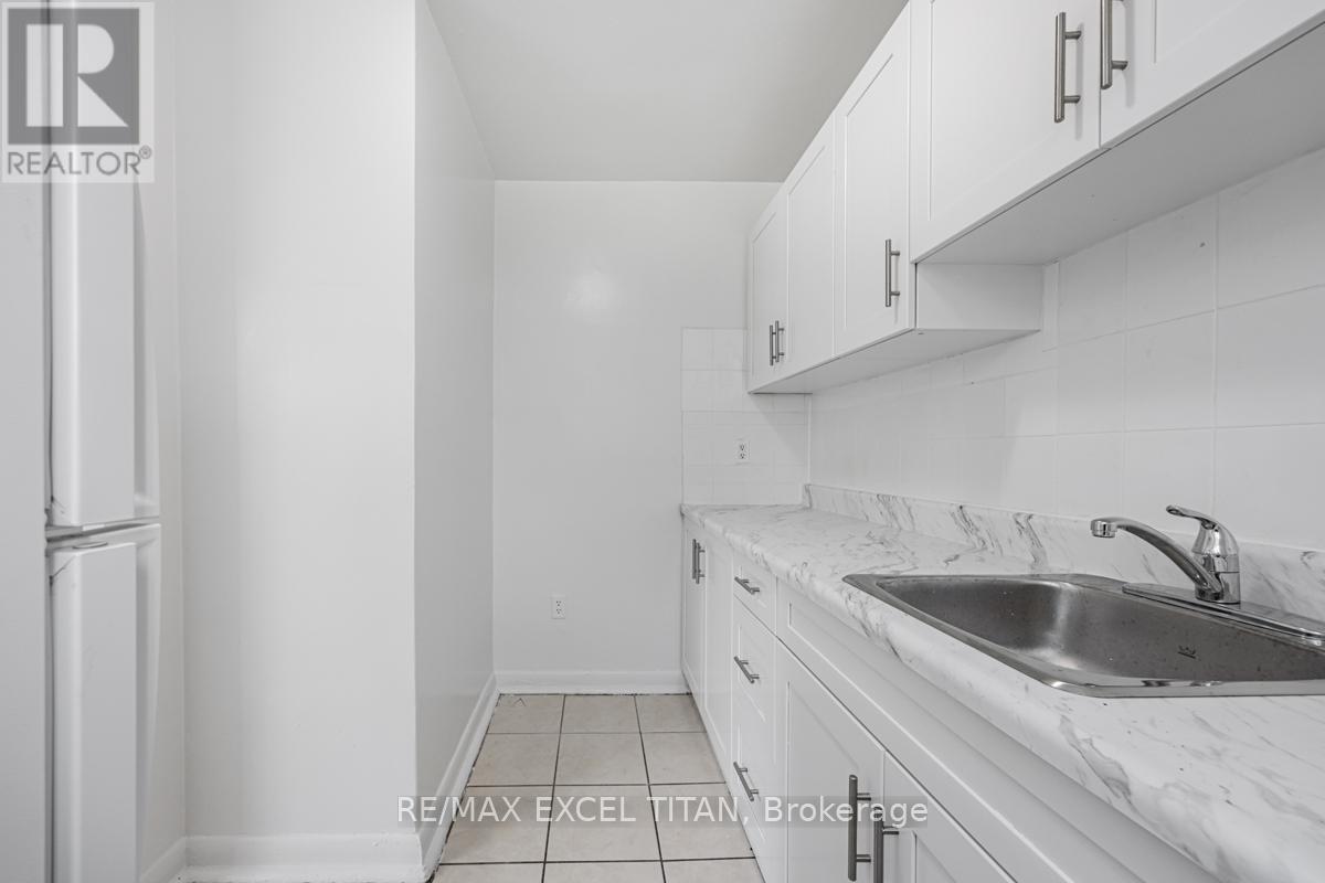 106 - 4 Hill Heights Road, Toronto, Ontario  M8Y 1Z1 - Photo 13 - W12997004