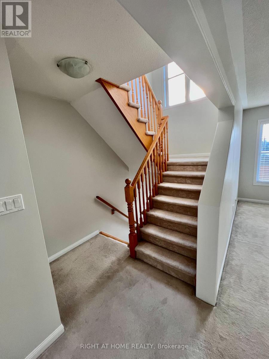 2385 Coho Way, Oakville, Ontario  L6M 0G6 - Photo 11 - W12997028