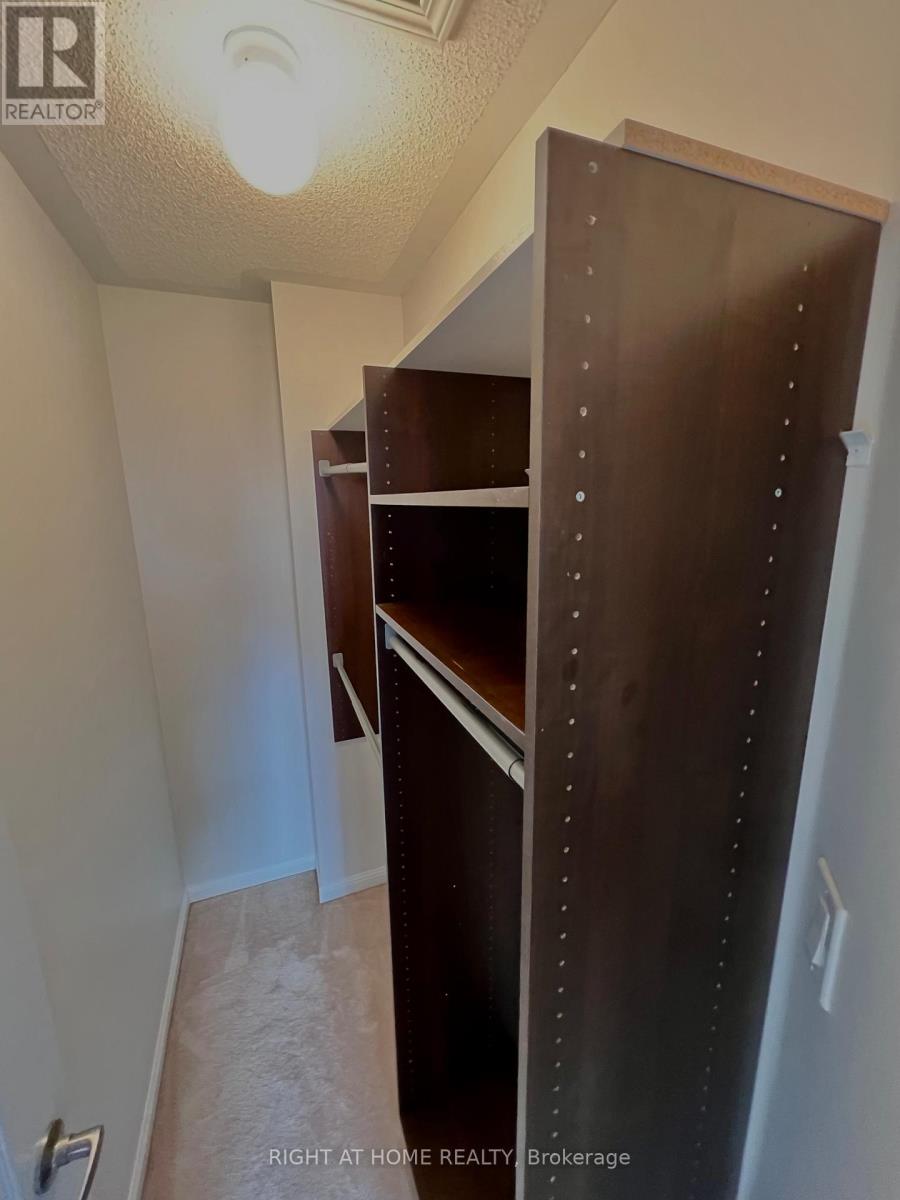 2385 Coho Way, Oakville, Ontario  L6M 0G6 - Photo 12 - W12997028