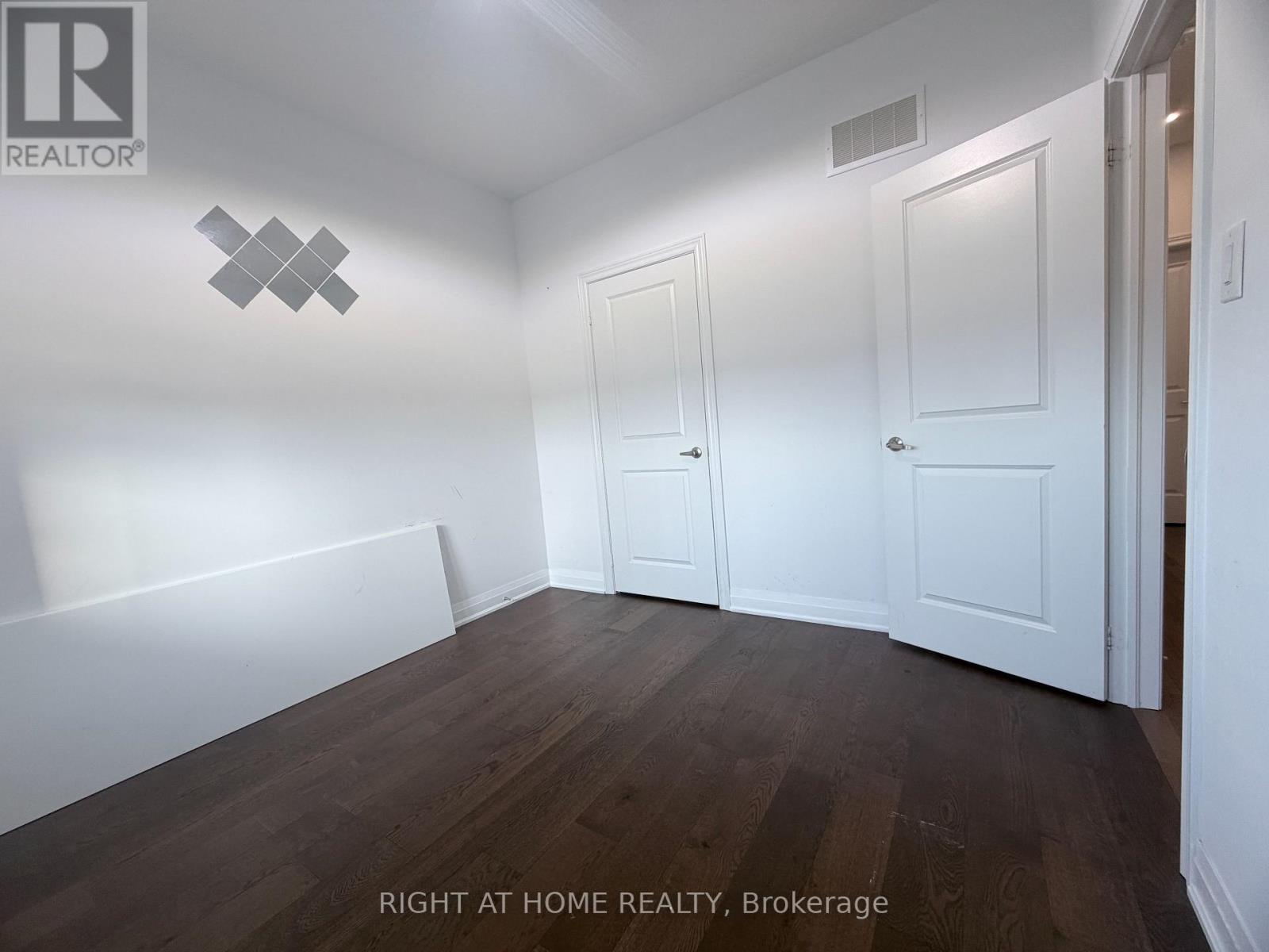 (Upper) - 46 Boathouse Road, Brampton, Ontario  L7A 5B7 - Photo 19 - W12997030