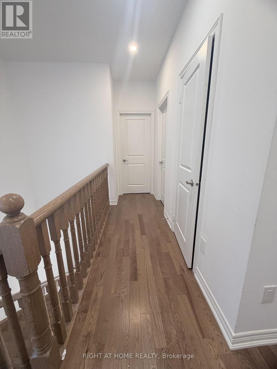 (Upper) - 46 Boathouse Road, Brampton, Ontario  L7A 5B7 - Photo 22 - W12997030