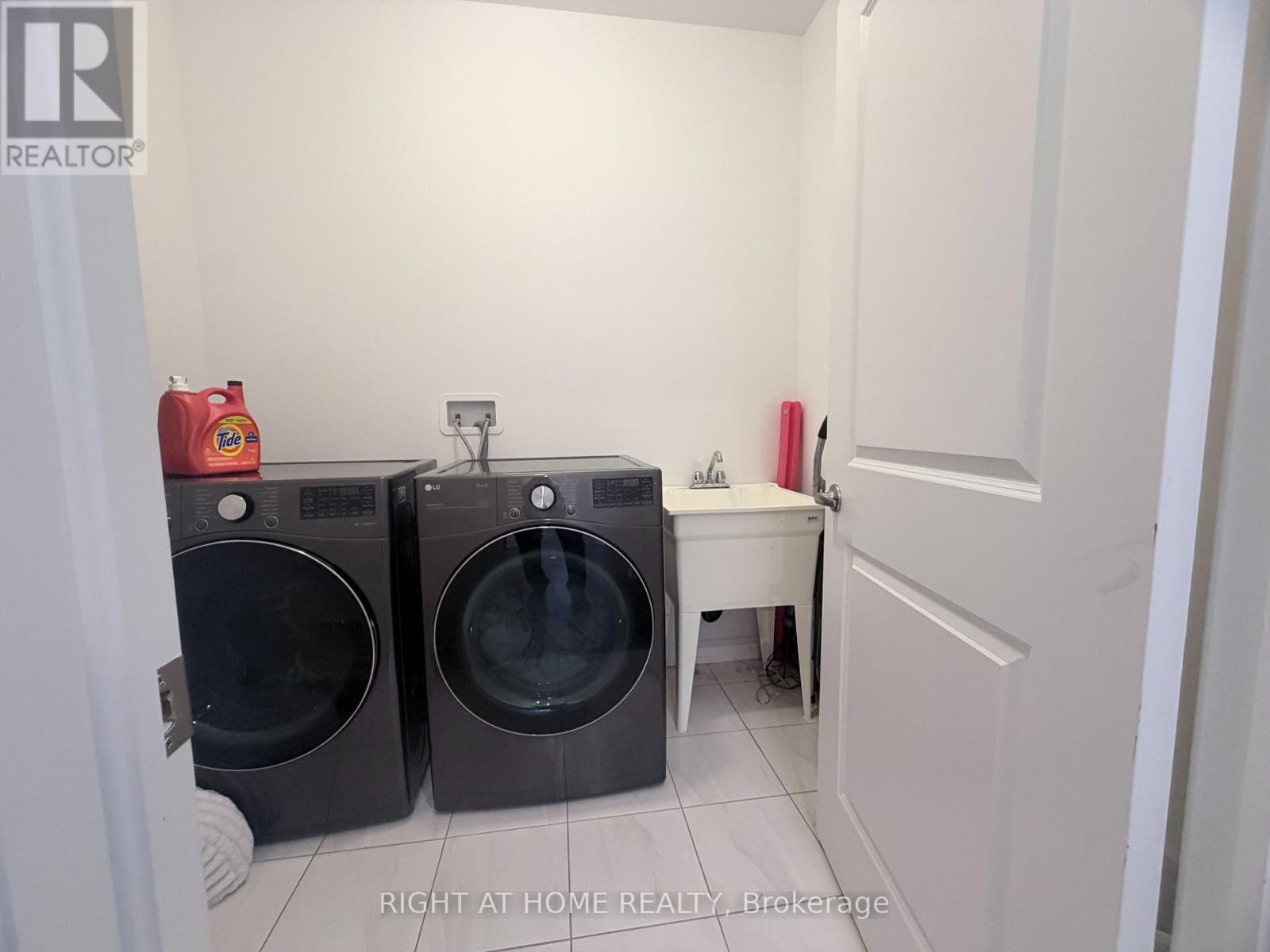 (Upper) - 46 Boathouse Road, Brampton, Ontario  L7A 5B7 - Photo 24 - W12997030