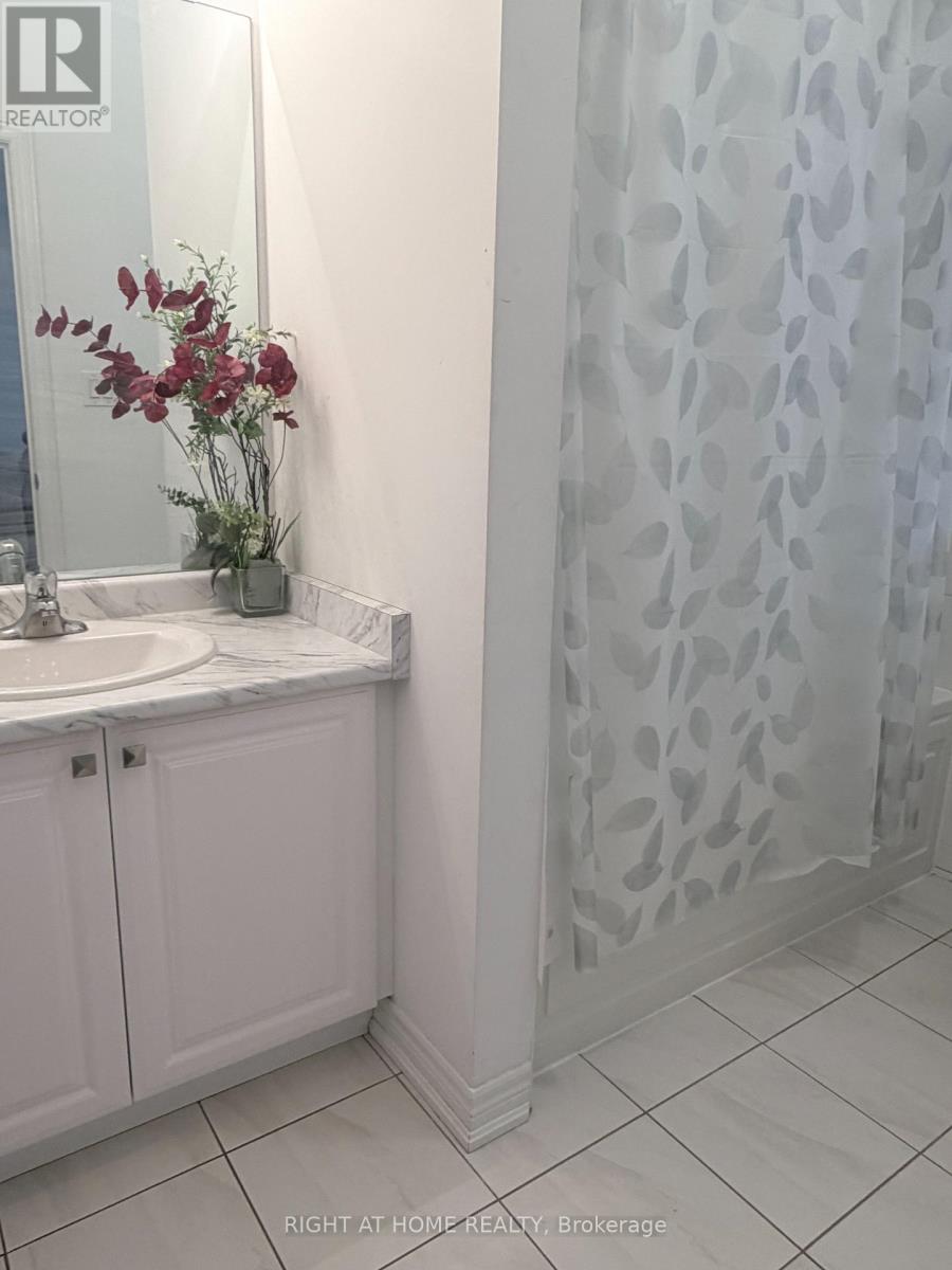 (Upper) - 46 Boathouse Road, Brampton, Ontario  L7A 5B7 - Photo 33 - W12997030