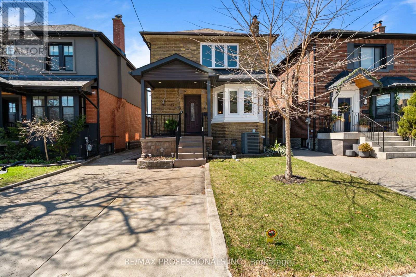 82 FIFTH STREET, Toronto, Ontario