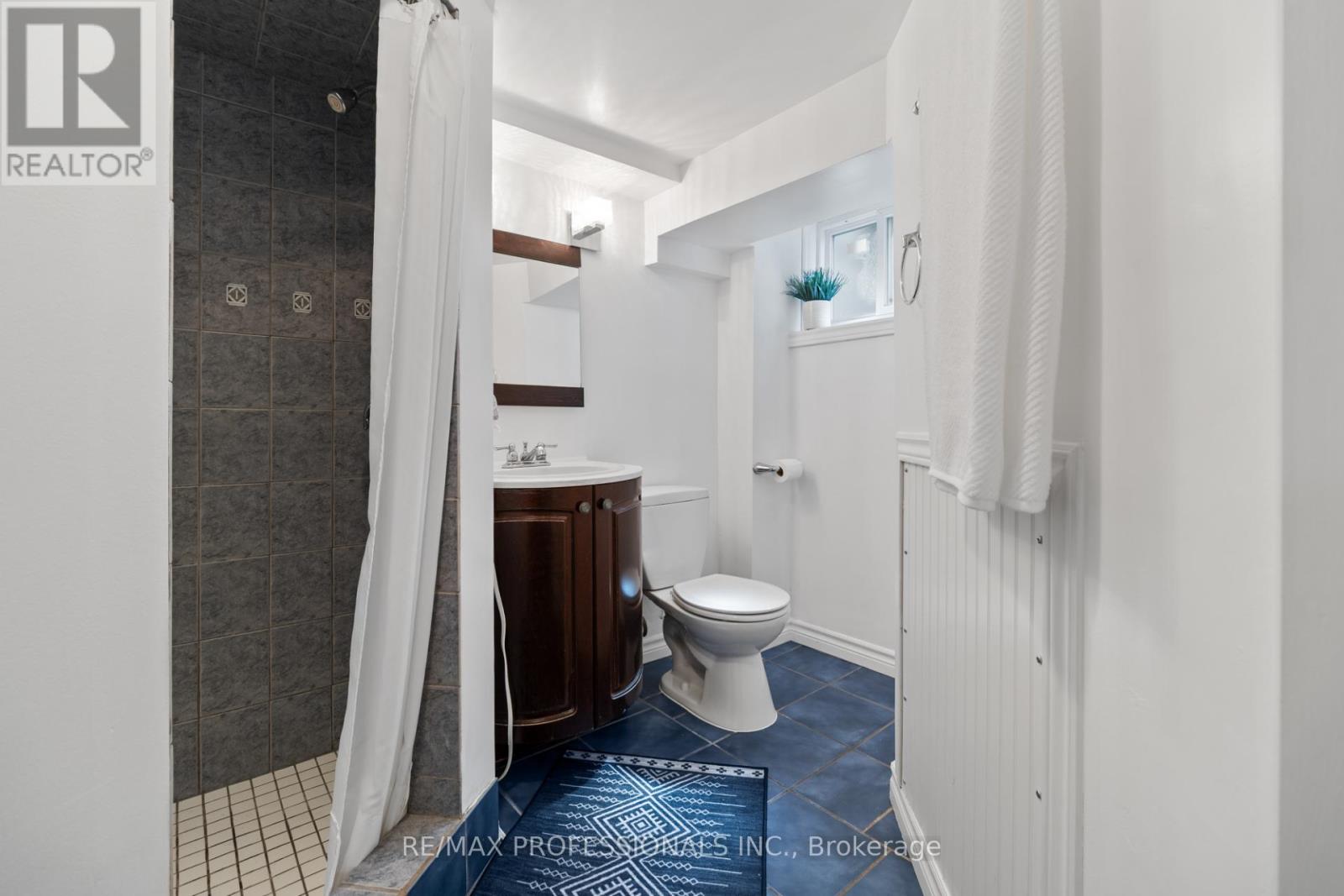 82 Fifth Street, Toronto, Ontario  M8V 2Z3 - Photo 18 - W12997082