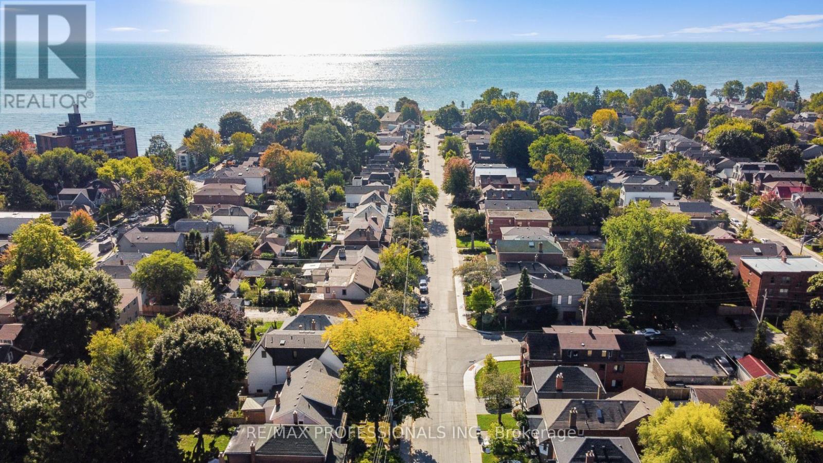 82 Fifth Street, Toronto, Ontario  M8V 2Z3 - Photo 40 - W12997082