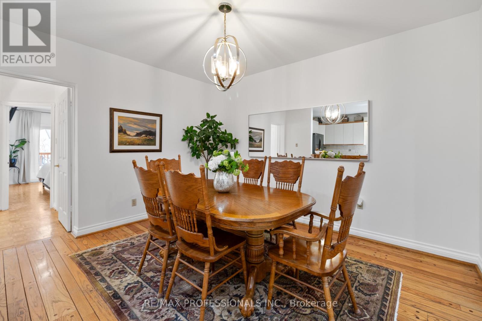 82 Fifth Street, Toronto, Ontario  M8V 2Z3 - Photo 7 - W12997082