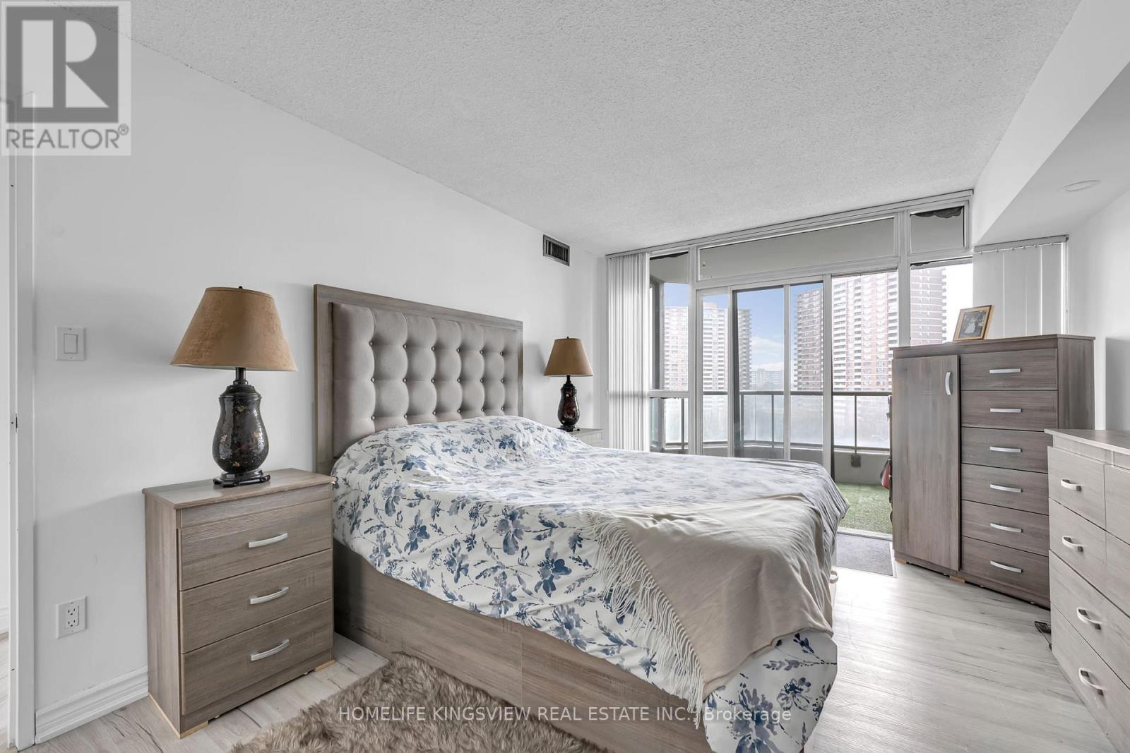 806 - 1 Rowntree Road, Toronto, Ontario  M9V 5G7 - Photo 20 - W12997088