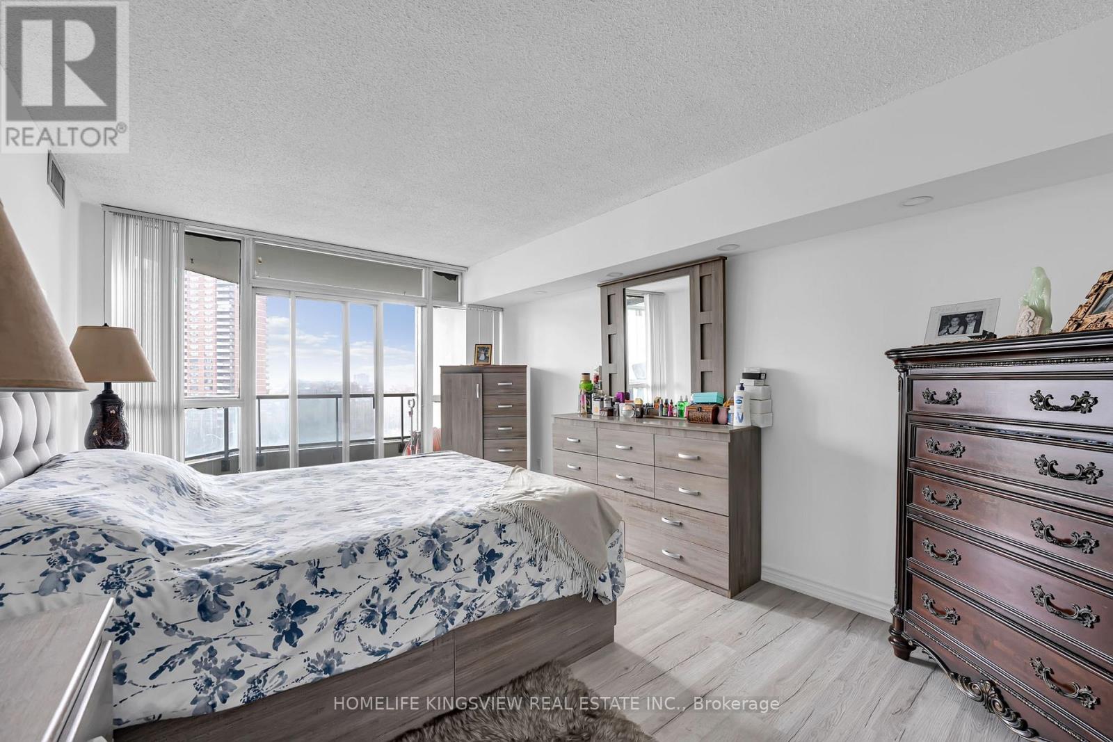 806 - 1 Rowntree Road, Toronto, Ontario  M9V 5G7 - Photo 21 - W12997088