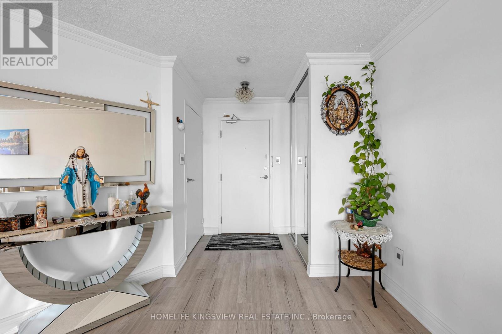 806 - 1 Rowntree Road, Toronto, Ontario  M9V 5G7 - Photo 3 - W12997088