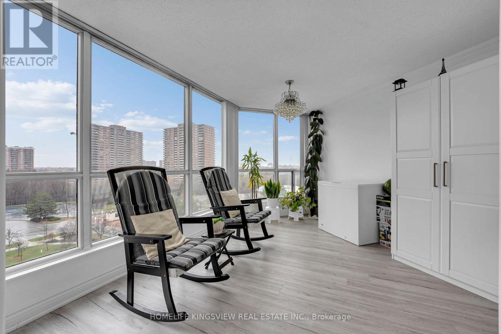 806 - 1 Rowntree Road, Toronto, Ontario  M9V 5G7 - Photo 9 - W12997088