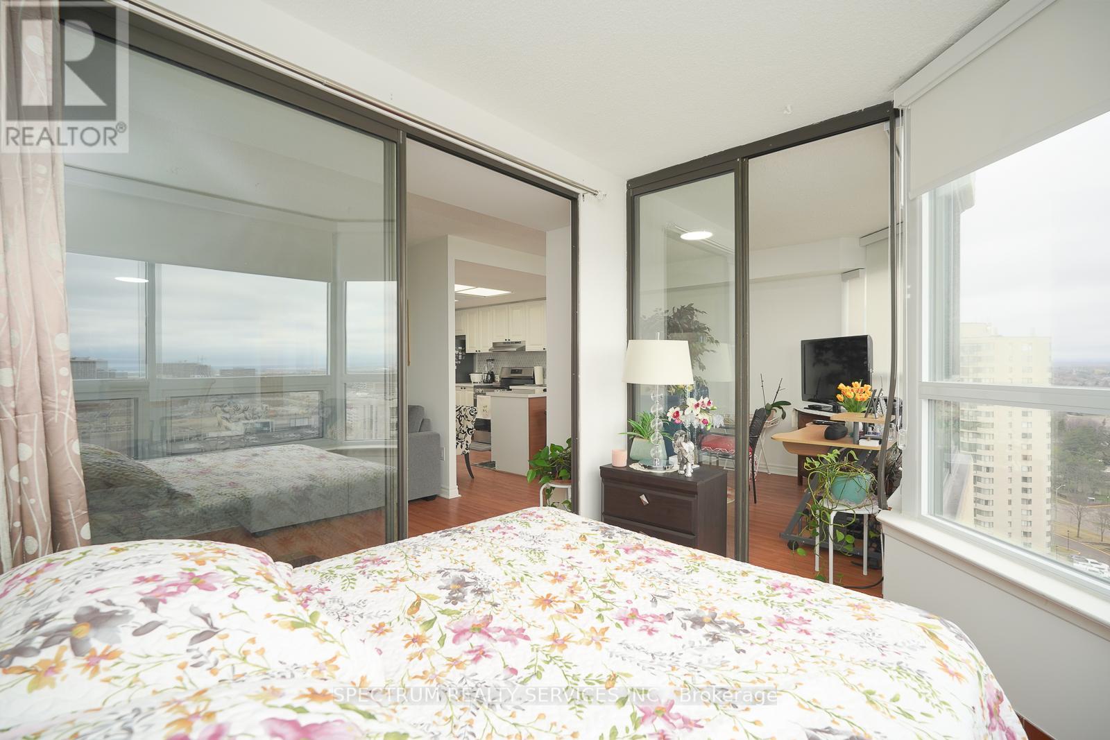 2104 - 8 Lisa Street, Brampton, Ontario L6T 4S6 - Photo 15 - W12997100