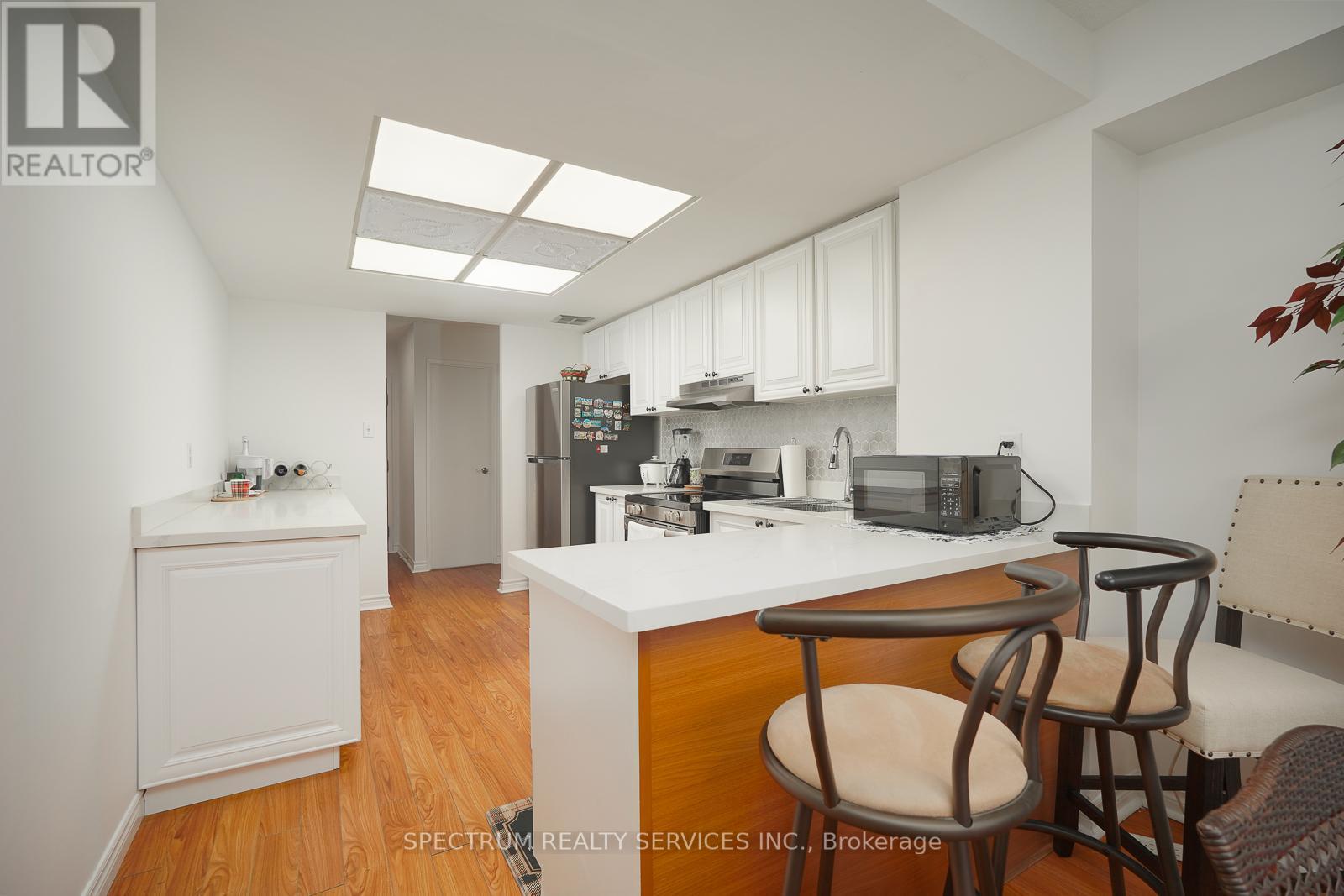 2104 - 8 Lisa Street, Brampton, Ontario L6T 4S6 - Photo 21 - W12997100