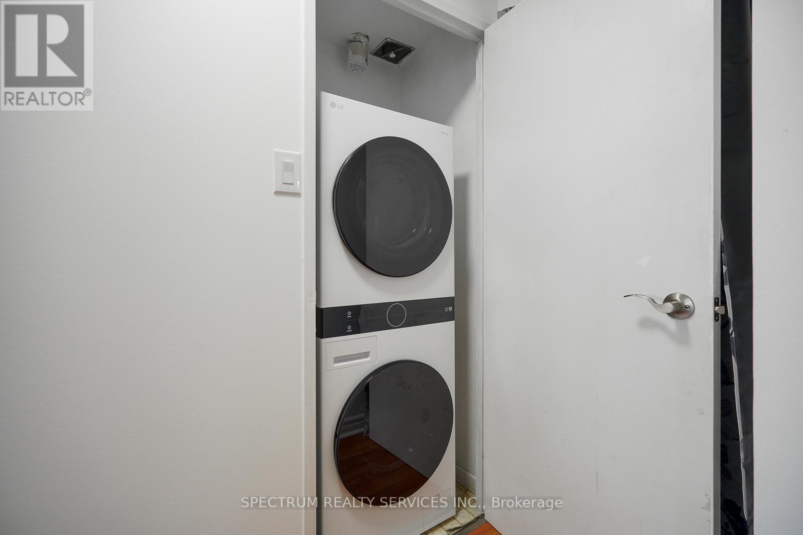 2104 - 8 Lisa Street, Brampton, Ontario L6T 4S6 - Photo 26 - W12997100