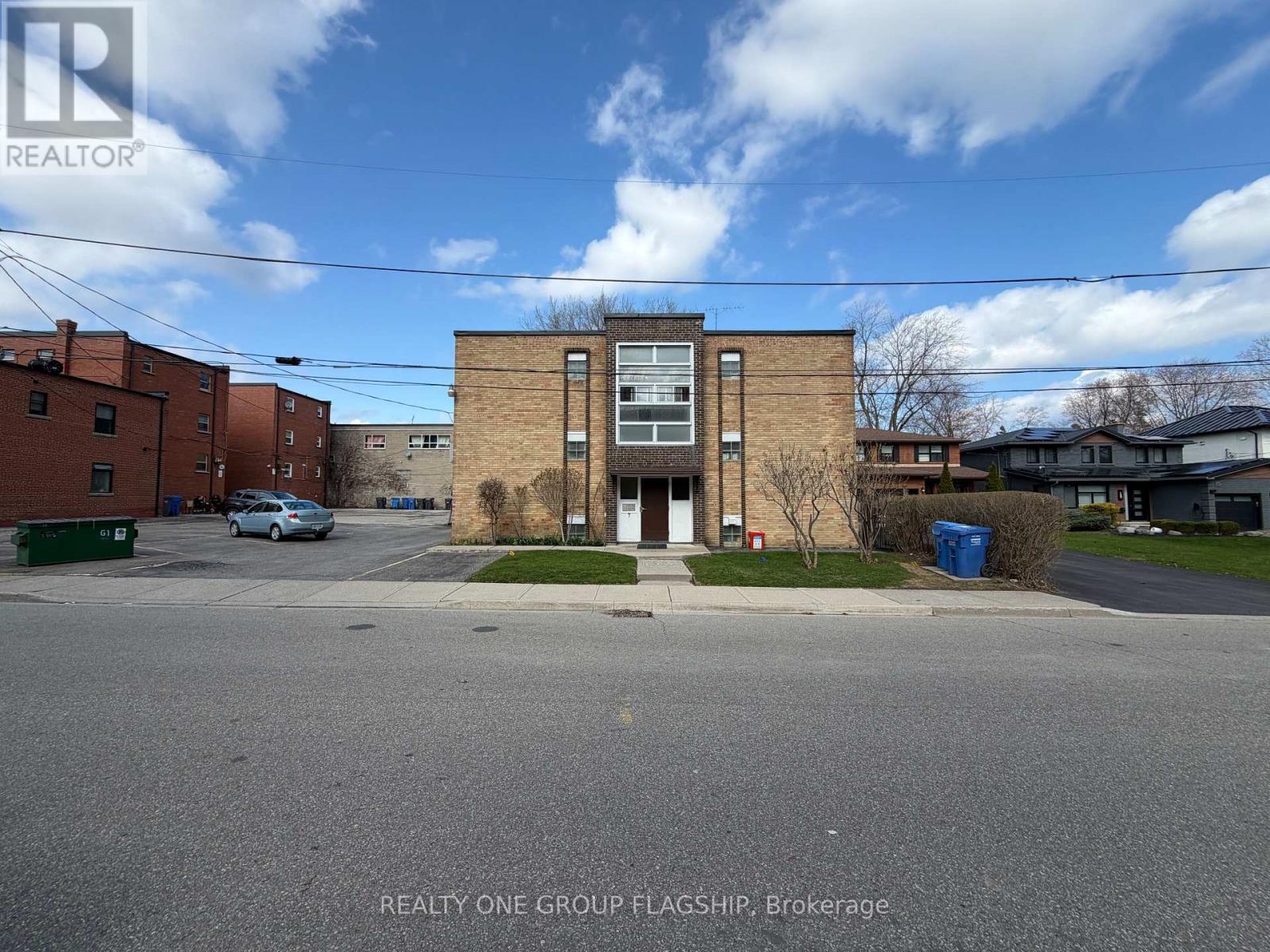 4 - 7 Elmwood Avenue S, Mississauga, Ontario  L5G 3J6 - Photo 15 - W12997104
