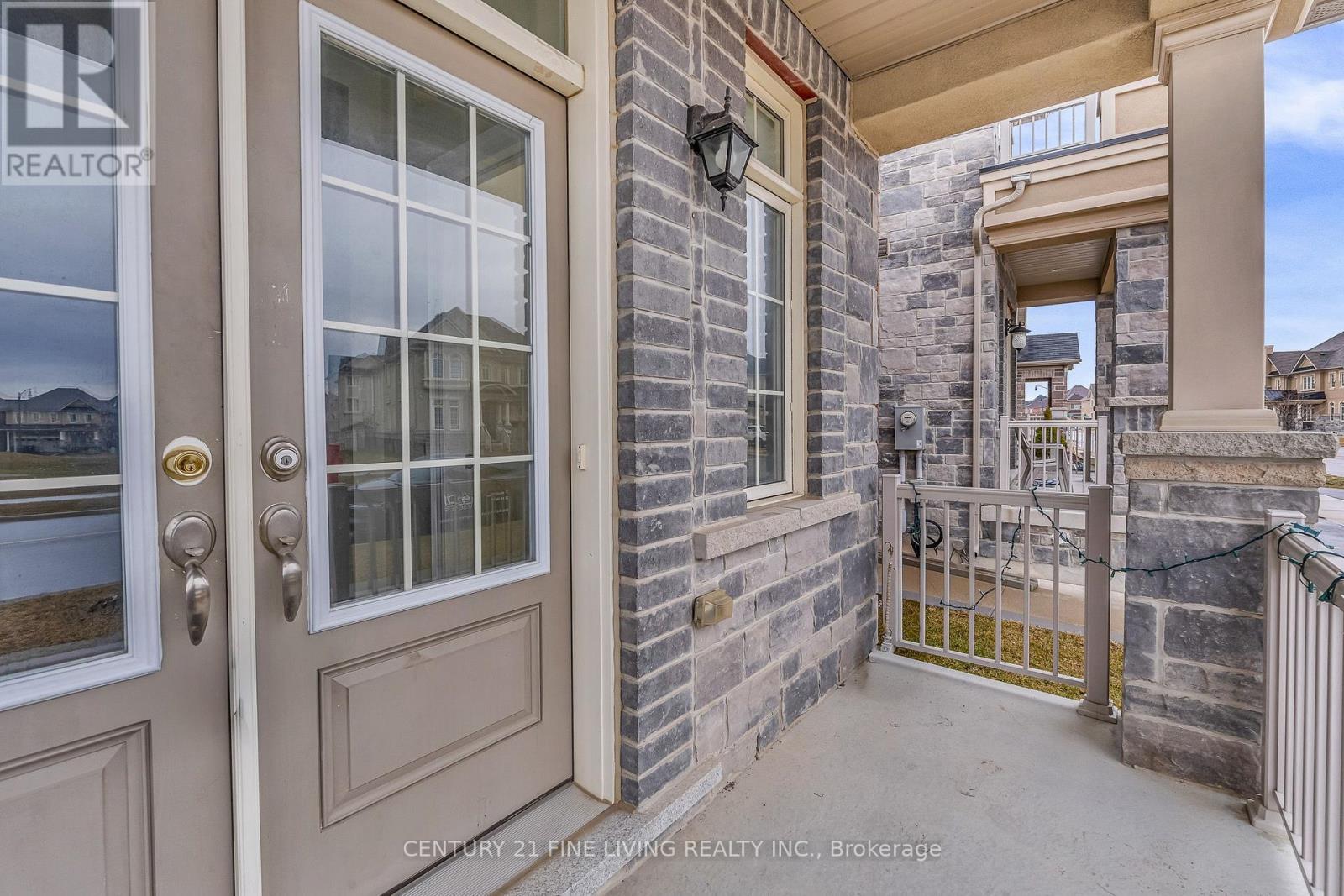 64 George Gray Drive, Brampton, Ontario  L6R 4B4 - Photo 3 - W12997108