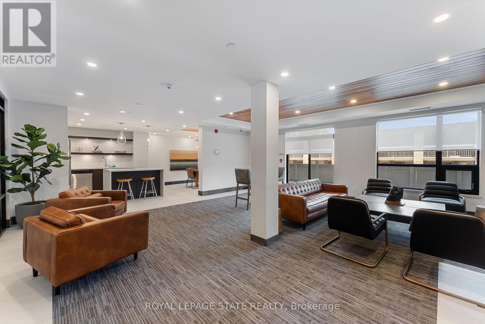 202 - 340 Plains Road E, Burlington, Ontario  L7T 0C2 - Photo 21 - W12997110