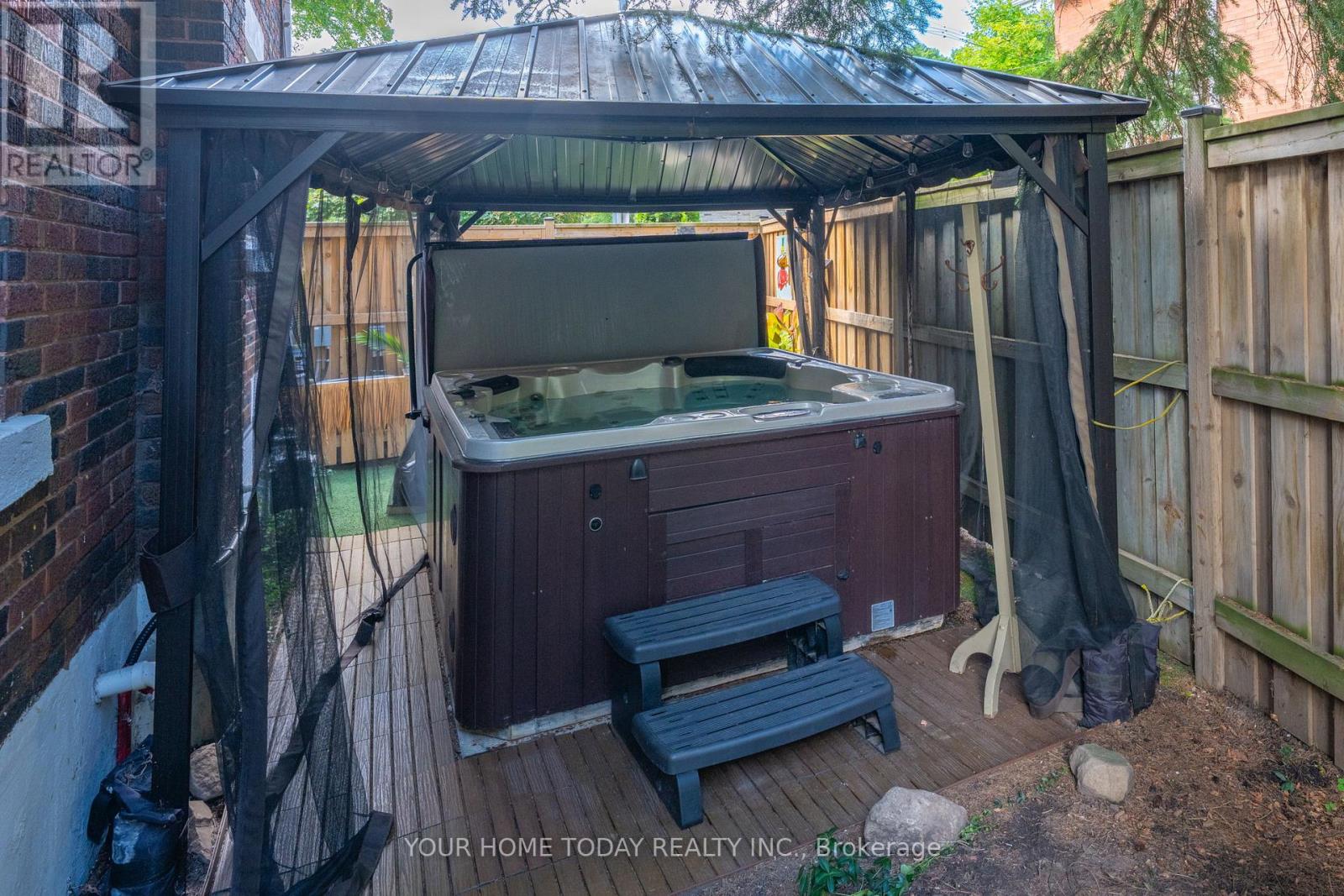 17 Park Avenue, Halton Hills, Ontario  L7J 1Y3 - Photo 36 - W12997112