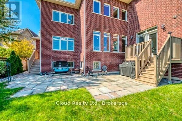 962 Fredonia Drive, Mississauga, Ontario  L5C 2W4 - Photo 32 - W12997132
