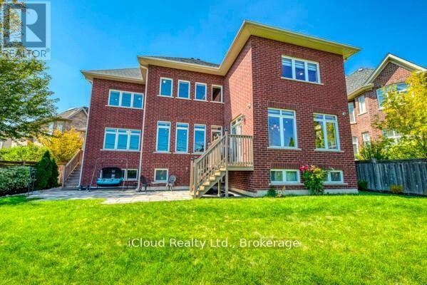 962 Fredonia Drive, Mississauga, Ontario  L5C 2W4 - Photo 33 - W12997132