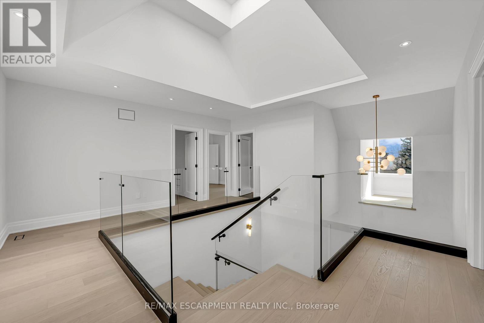 383 Wadsworth Street, Oakville, Ontario  L6K 2A2 - Photo 18 - W12997154