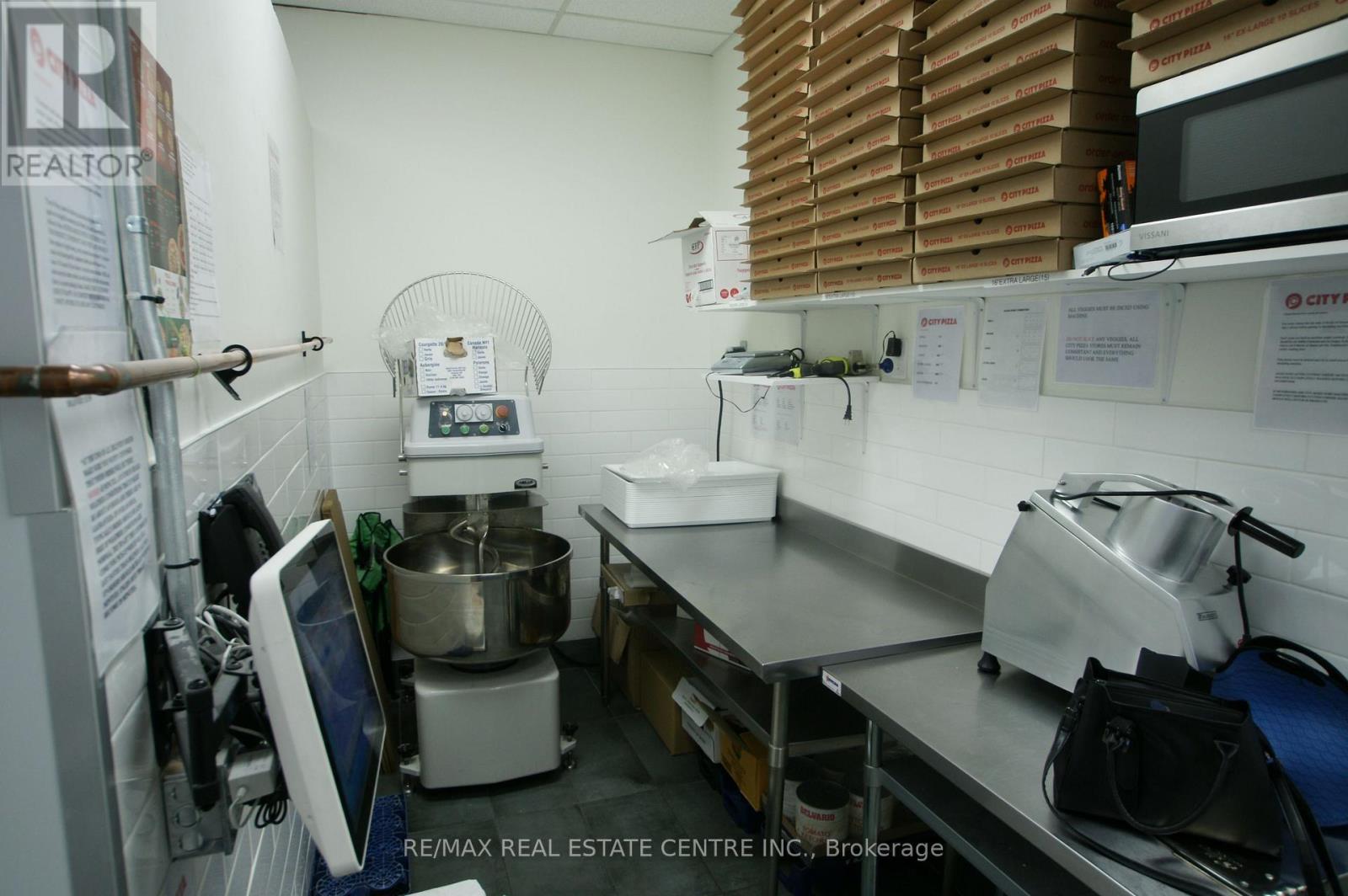 4 - 1865 Lakeshore Road W, Mississauga, Ontario  L5J 4P1 - Photo 11 - W12997160