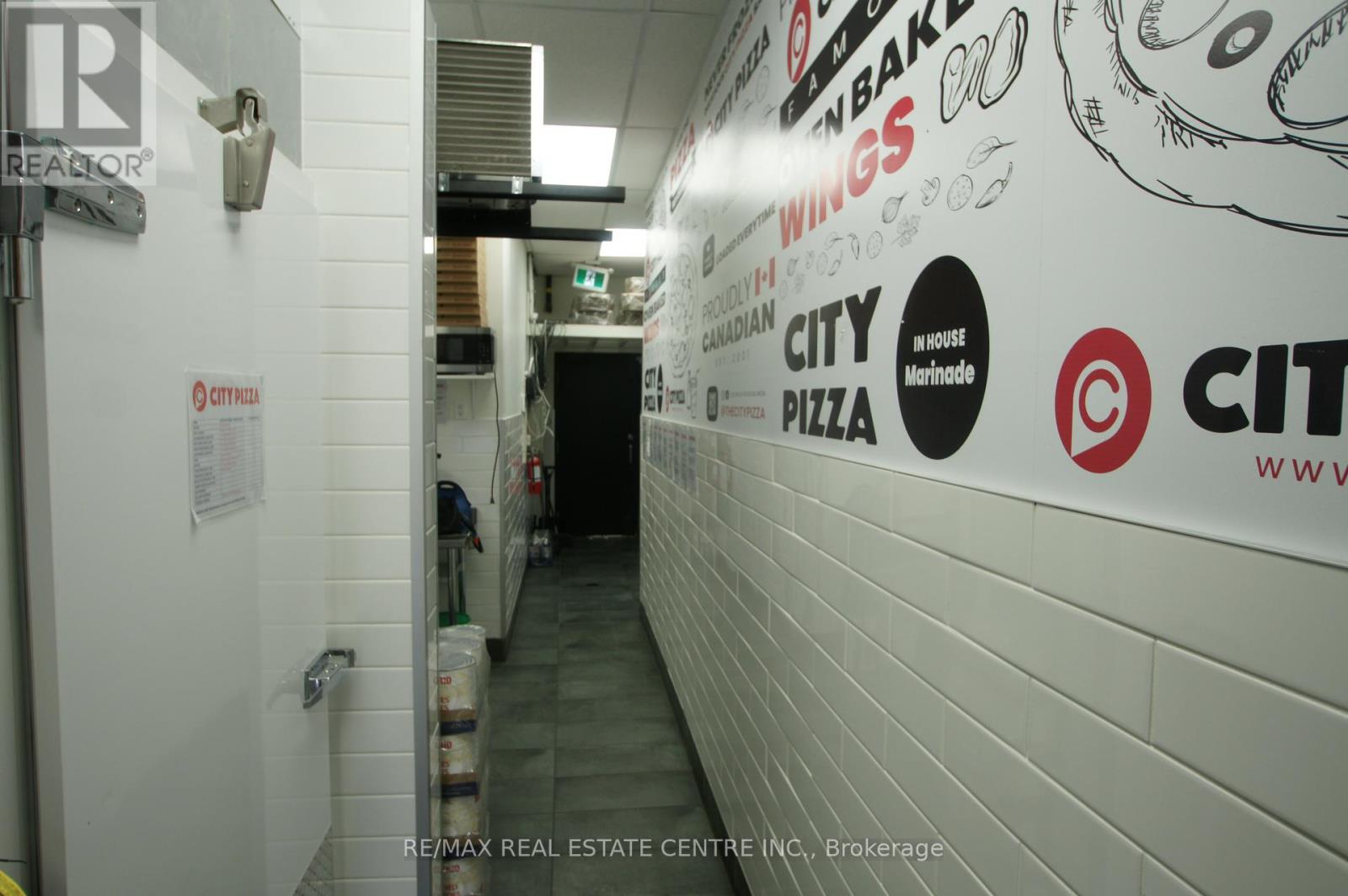 4 - 1865 Lakeshore Road W, Mississauga, Ontario  L5J 4P1 - Photo 9 - W12997160