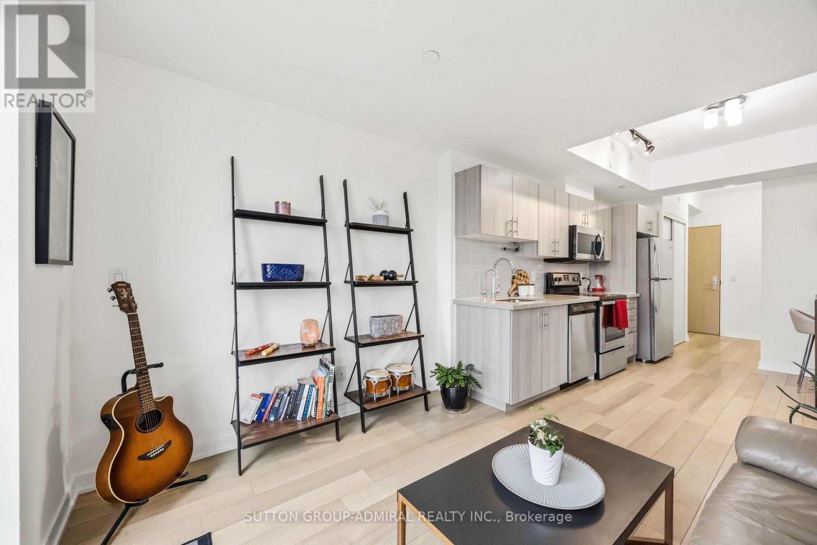 509 - 16 Mcadam Avenue, Toronto, Ontario  M6A 0B9 - Photo 11 - W12997206