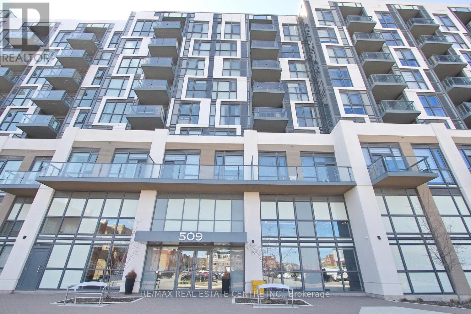 403 - 509 Dundas Street W, Oakville, Ontario  L5M 5P4 - Photo 1 - W12997218