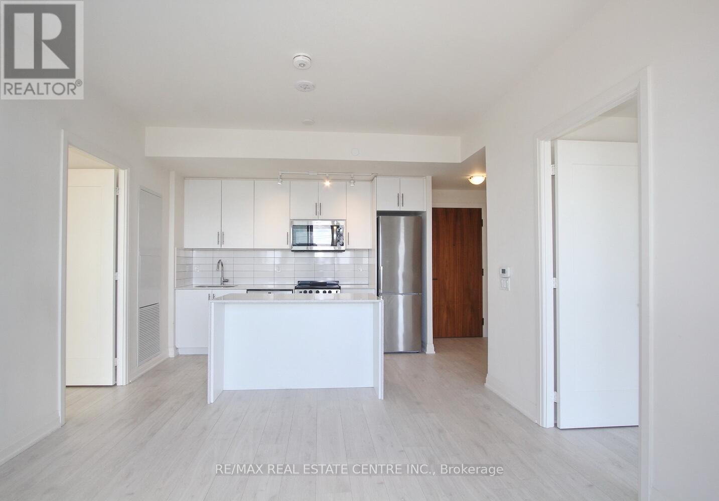 403 - 509 Dundas Street W, Oakville, Ontario  L5M 5P4 - Photo 13 - W12997218