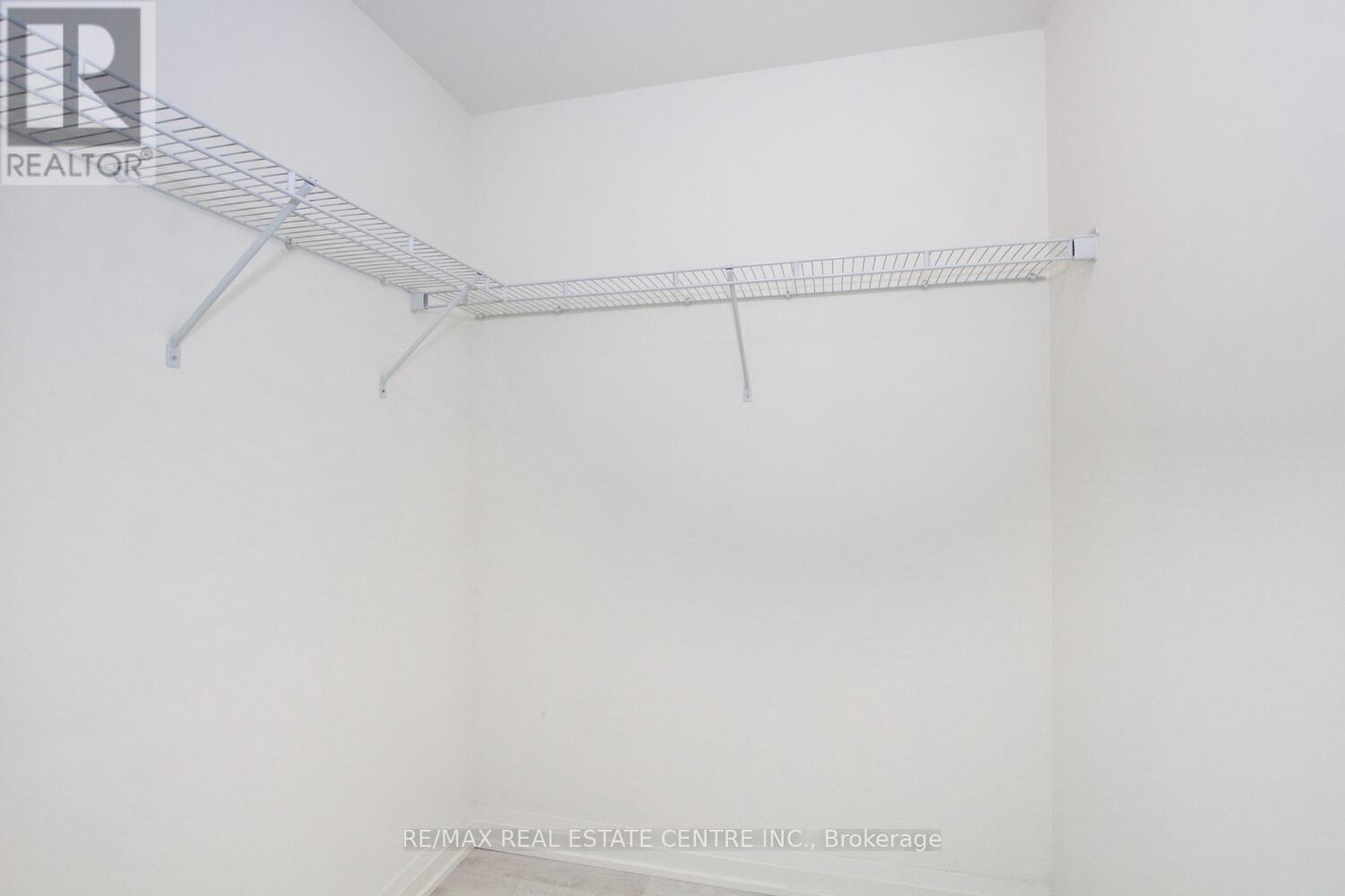 403 - 509 Dundas Street W, Oakville, Ontario  L5M 5P4 - Photo 18 - W12997218