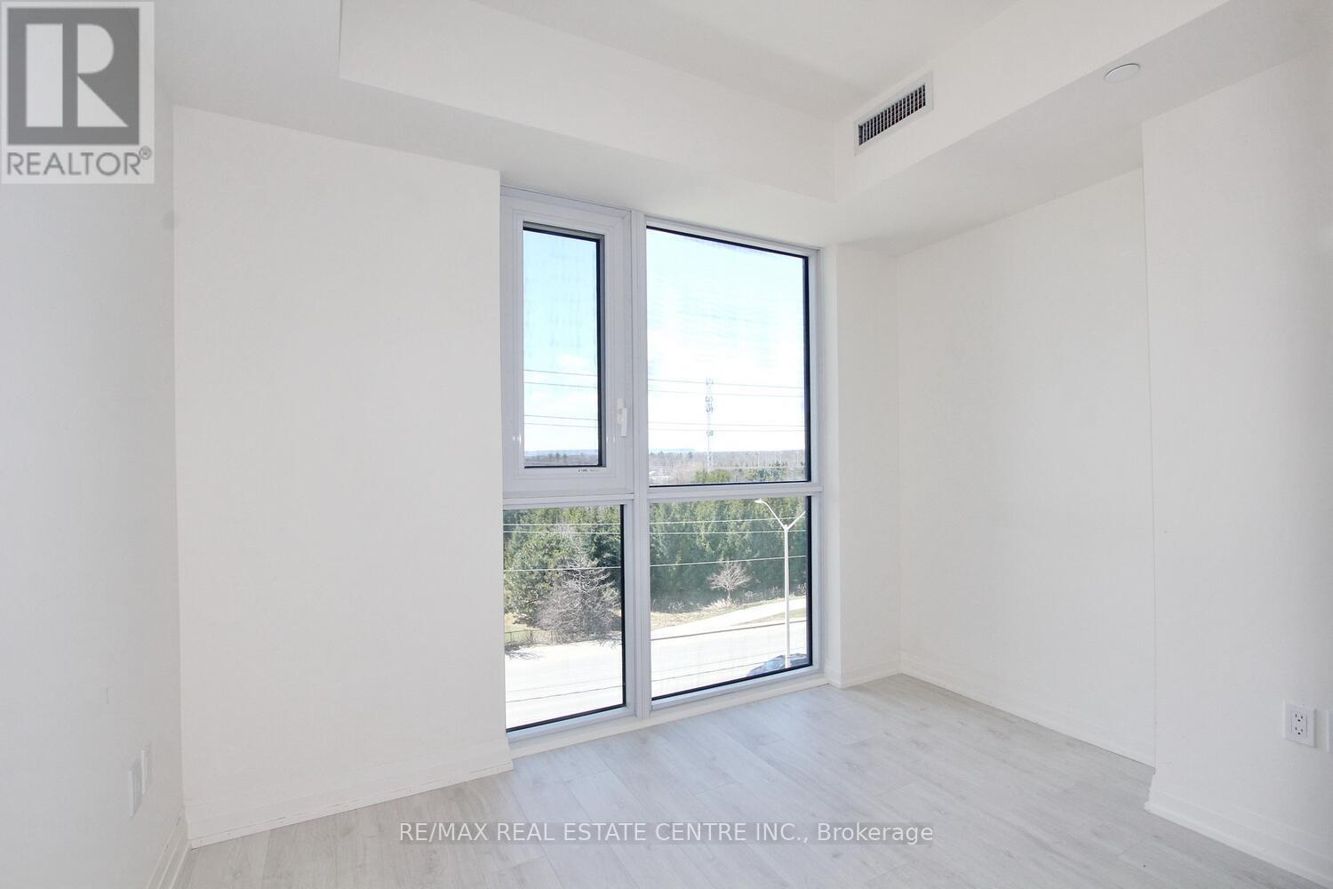 403 - 509 Dundas Street W, Oakville, Ontario  L5M 5P4 - Photo 20 - W12997218