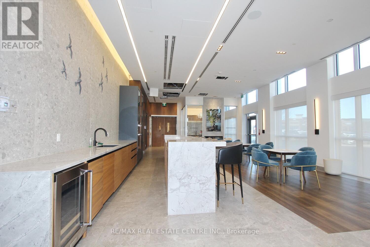 403 - 509 Dundas Street W, Oakville, Ontario  L5M 5P4 - Photo 31 - W12997218