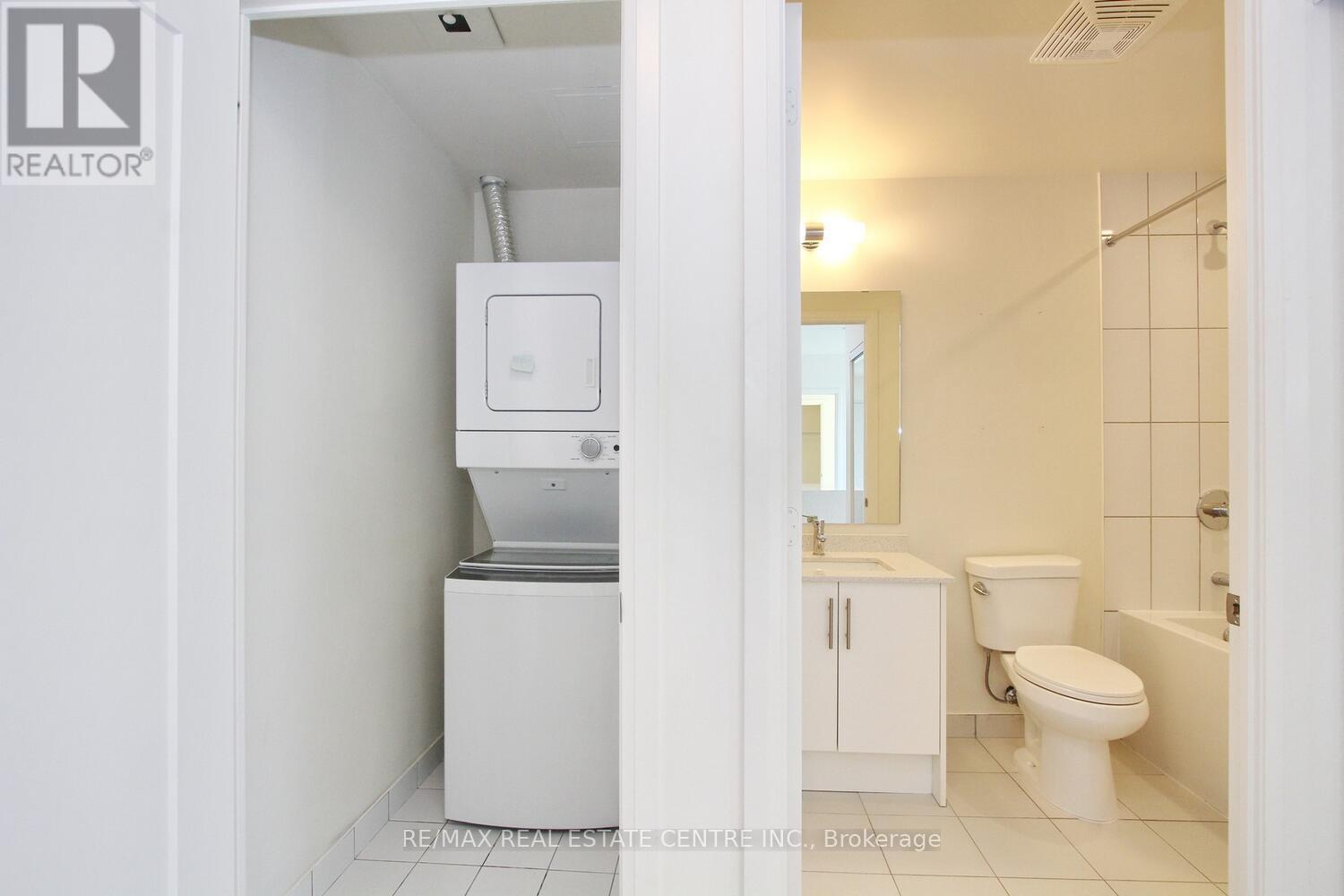 403 - 509 Dundas Street W, Oakville, Ontario  L5M 5P4 - Photo 5 - W12997218