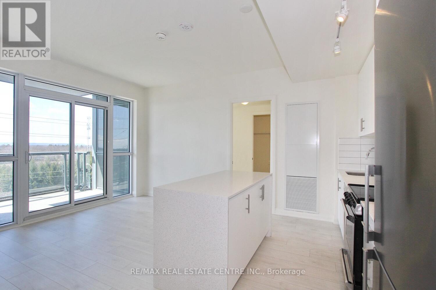 403 - 509 Dundas Street W, Oakville, Ontario  L5M 5P4 - Photo 8 - W12997218