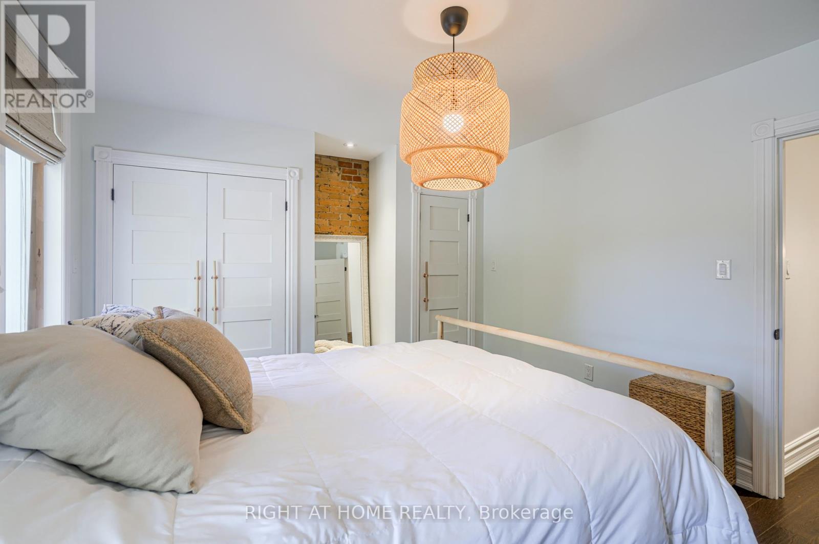 7 Gwynne Avenue, Toronto, Ontario  M6K 2C2 - Photo 24 - W12997222