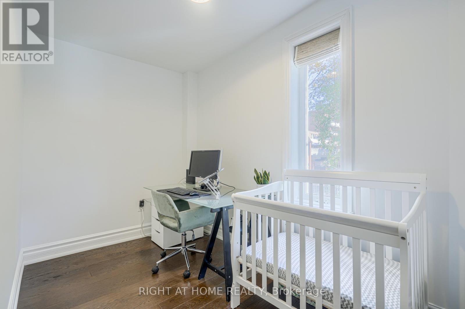 7 Gwynne Avenue, Toronto, Ontario  M6K 2C2 - Photo 26 - W12997222