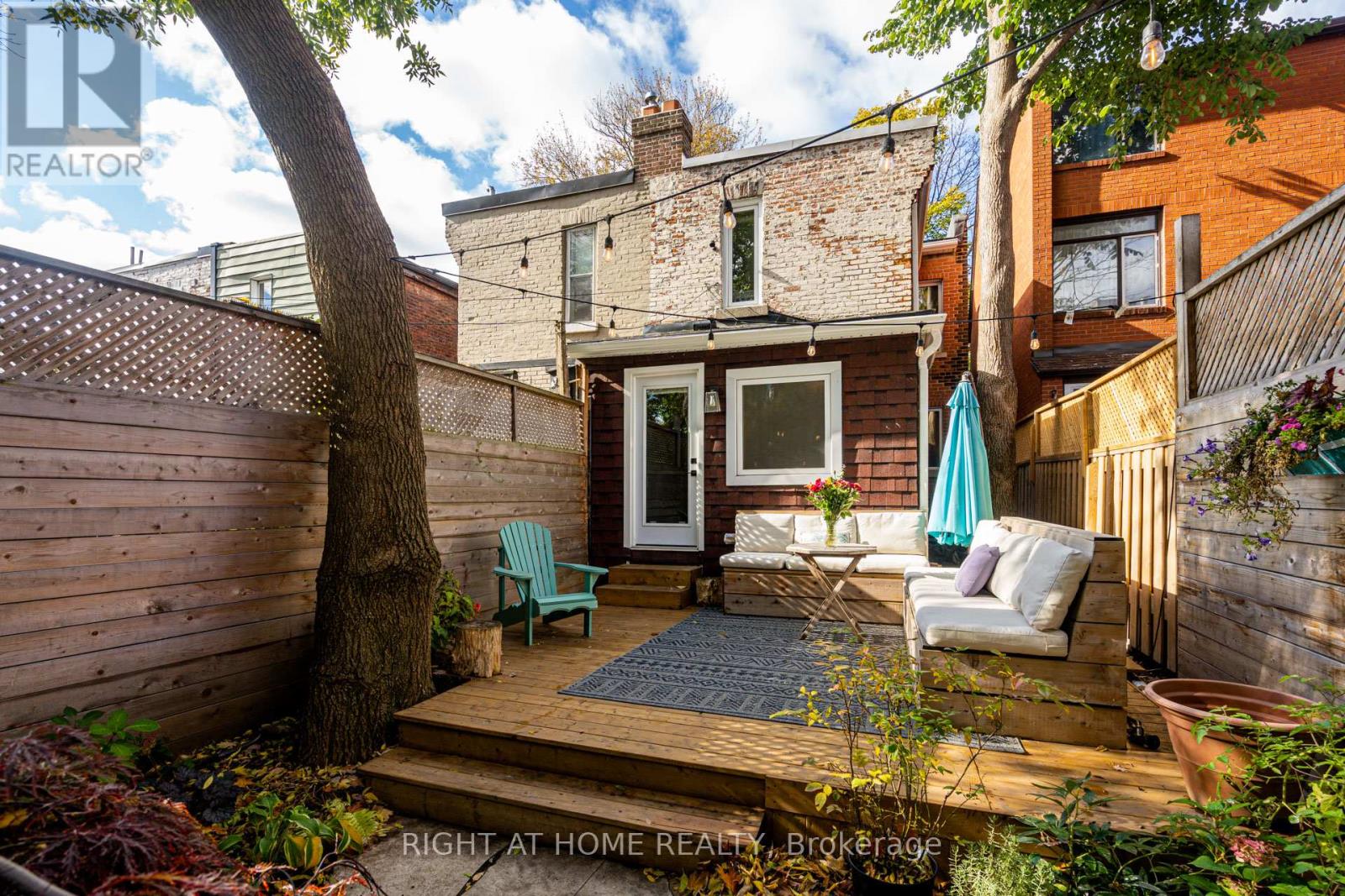 7 Gwynne Avenue, Toronto, Ontario  M6K 2C2 - Photo 31 - W12997222