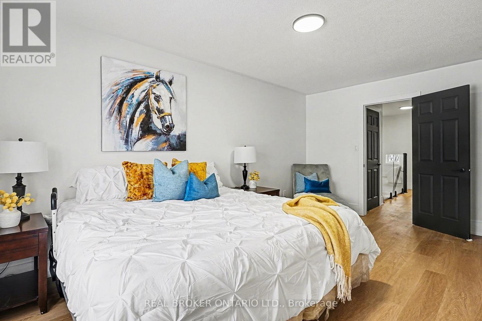 16 Leitch Avenue, Toronto, Ontario  M3J 3P2 - Photo 13 - W12997260