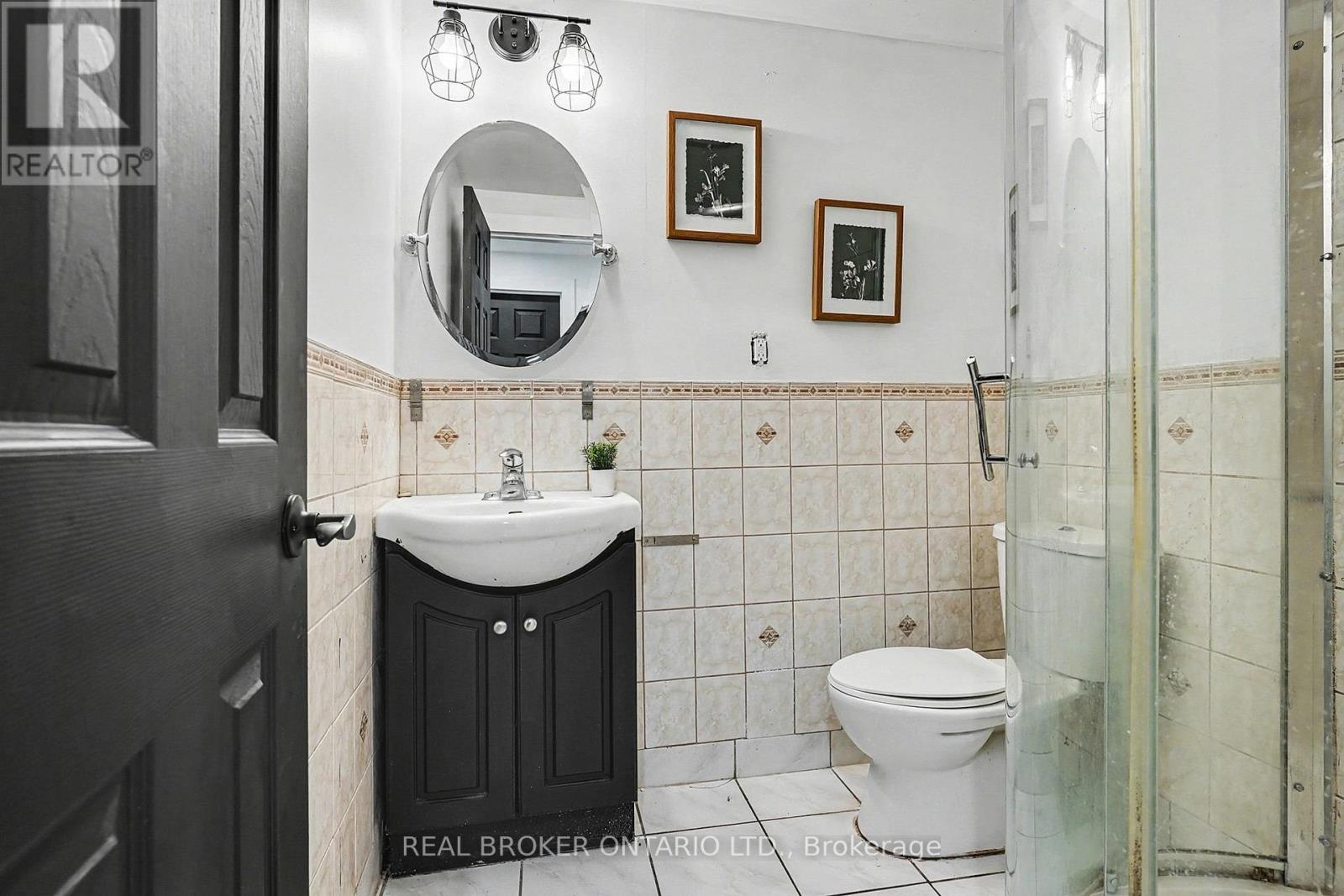 16 Leitch Avenue, Toronto, Ontario  M3J 3P2 - Photo 25 - W12997260