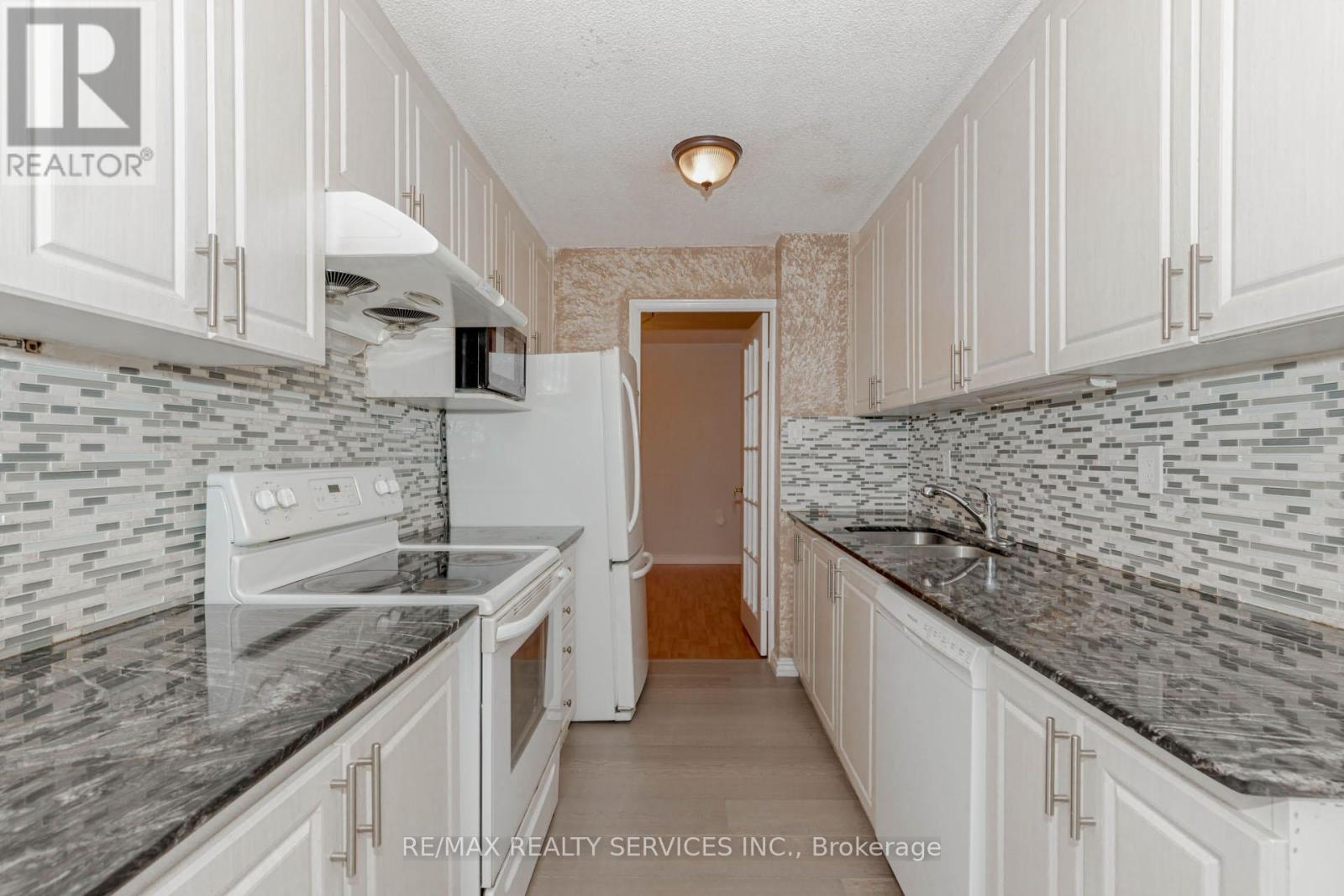 304 - 18 Knightsbridge Road, Brampton, Ontario  L6T 3X5 - Photo 26 - W12997272