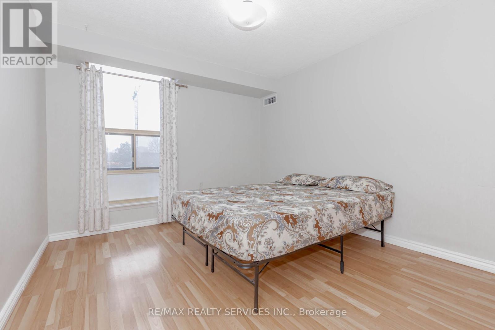 304 - 18 Knightsbridge Road, Brampton, Ontario  L6T 3X5 - Photo 33 - W12997272