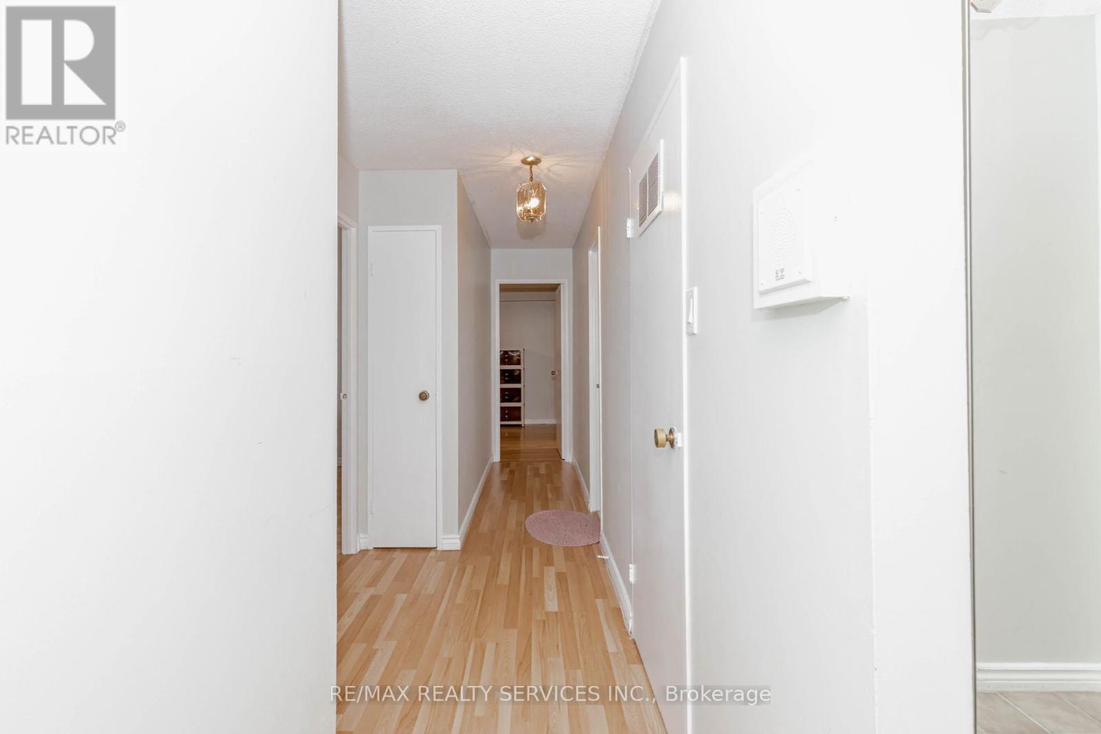 304 - 18 Knightsbridge Road, Brampton, Ontario  L6T 3X5 - Photo 34 - W12997272