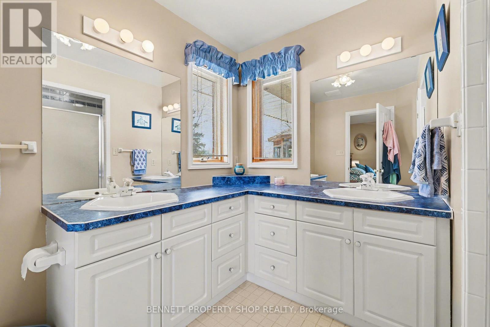 579 Kelly-Jordan Road, Montague, Ontario K7A 4S4 - Photo 14 - X12872034